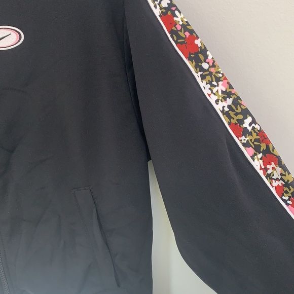Nike Zip Up Floral Detail Track Jacket - Picture 5 of 10
